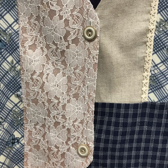 Pretty Vintage Vest - Picture 5 of 11